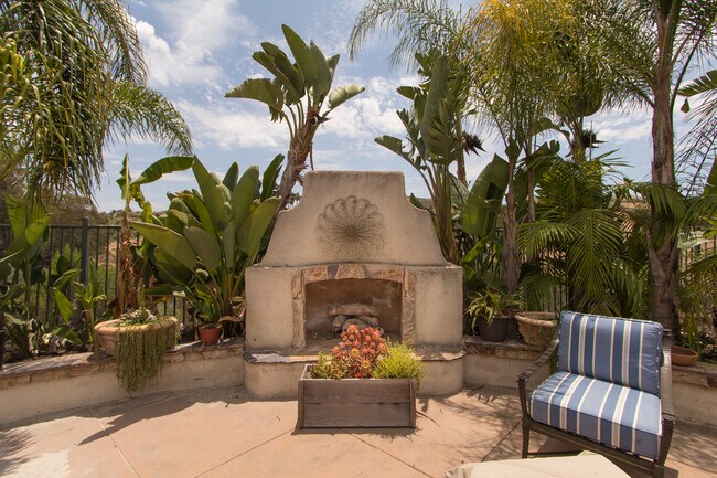 Building Photo - 3br/3.5ba Home in Carmel Valley-Torrey Hig...