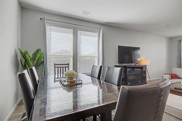 Building Photo - 8913 Oil Barron Ave