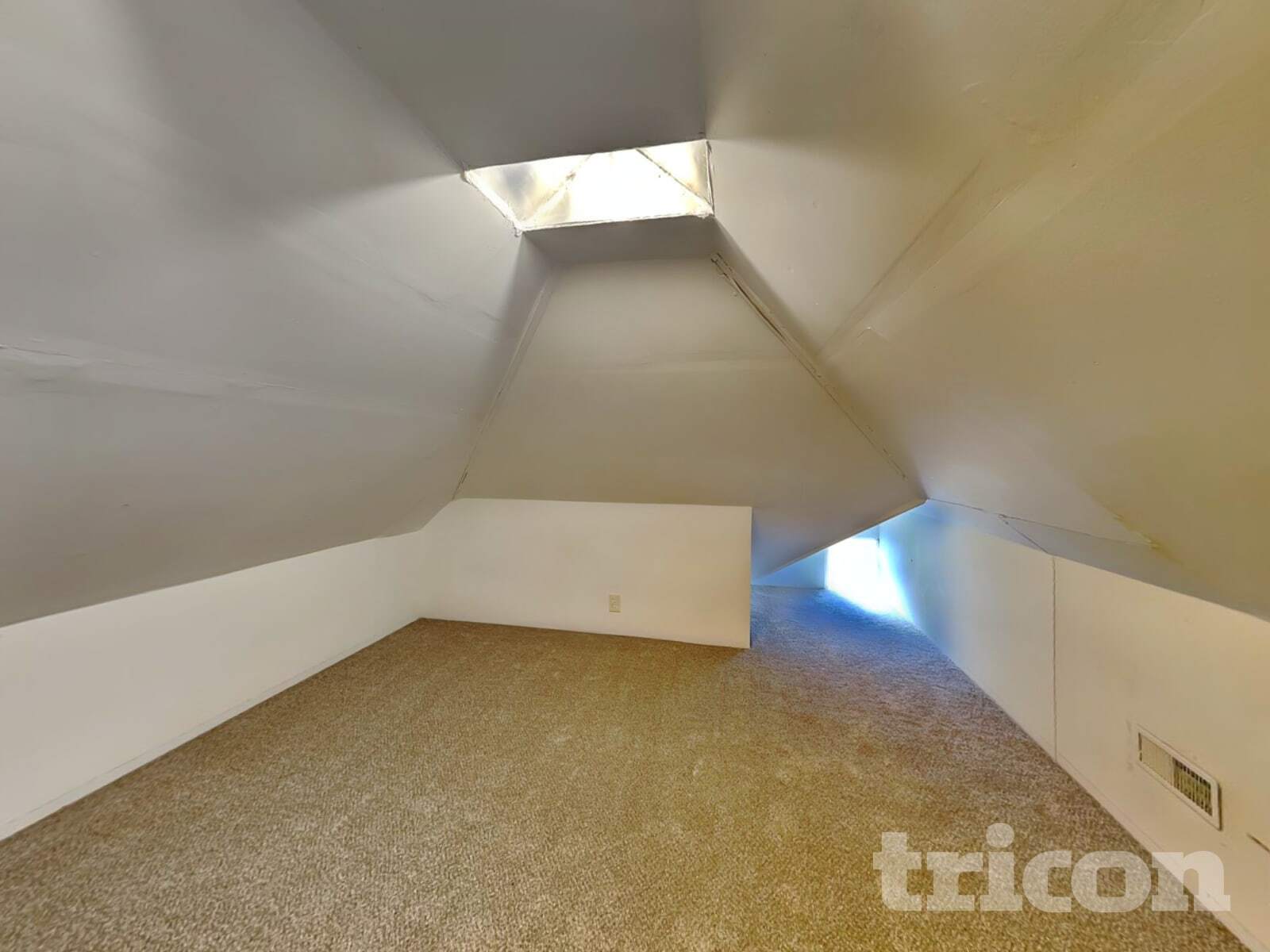 Building Photo - 30 Somerset Ct