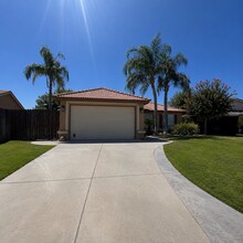 Building Photo - FOR RENT – Charming 3 Bedroom, 2 Bathroom Home in Southwest Bakersfield $2150