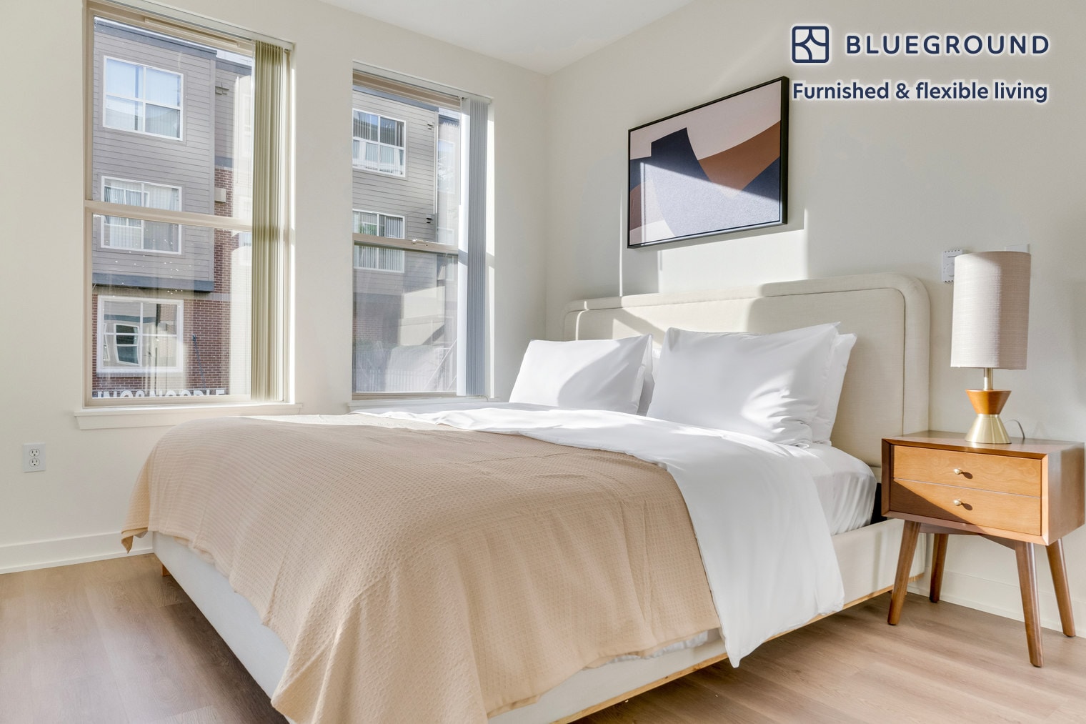 Building Photo - 11000 NE 10th St