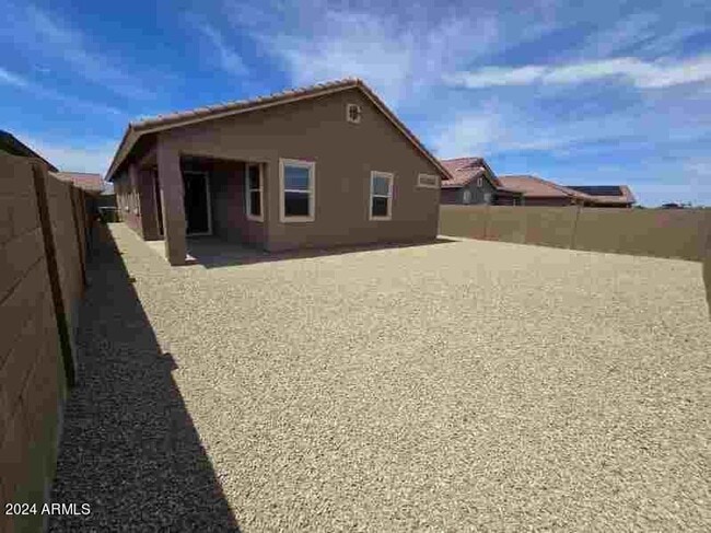 Building Photo - 17050 W Artemisa Ave