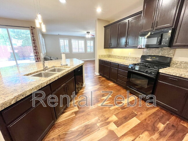 Building Photo - 1221 CAVALAIRE Ct