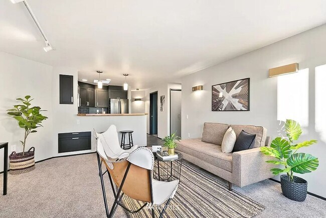 Building Photo - 2Bd/2Ba Seattle Condo