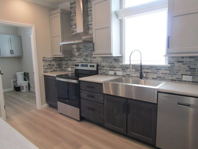 Building Photo - 1 Palo Ct