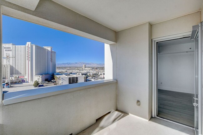 Building Photo - Sky Las Vegas 1010-Stunning, 2Bd Residence...