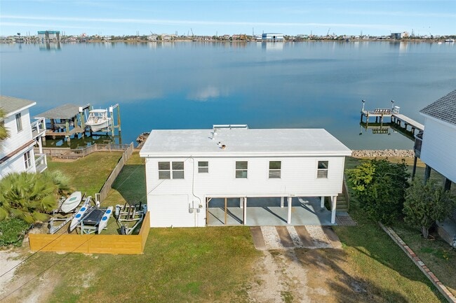 Building Photo - 7204 Avenue N 1/2 Rear