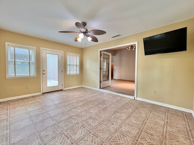 Building Photo - Fabulous house in Avondale on the East side of Tallahassee