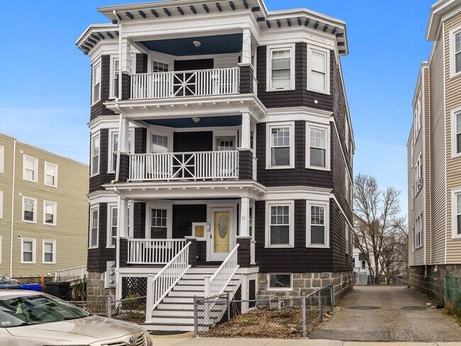 Building Photo - 55 Whitten St