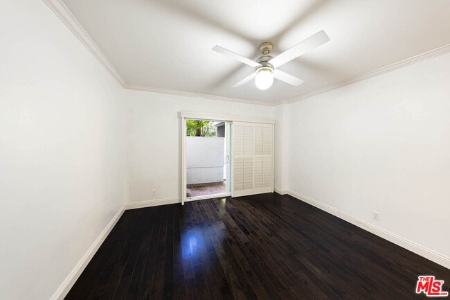 Building Photo - 1131 Alta Loma Rd