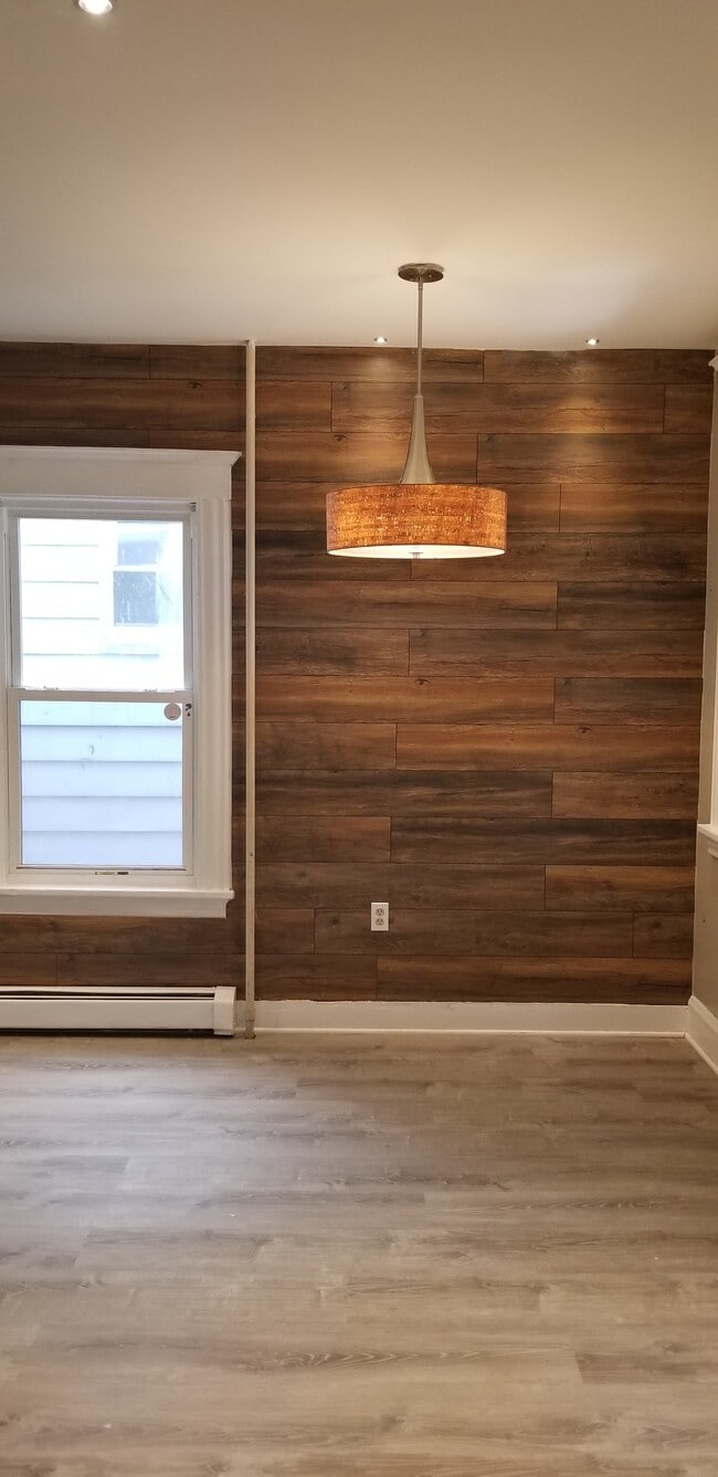 Building Photo - 24 Mission St