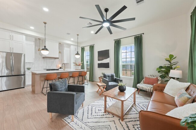 Building Photo - 4027 Ave N Ursuline St