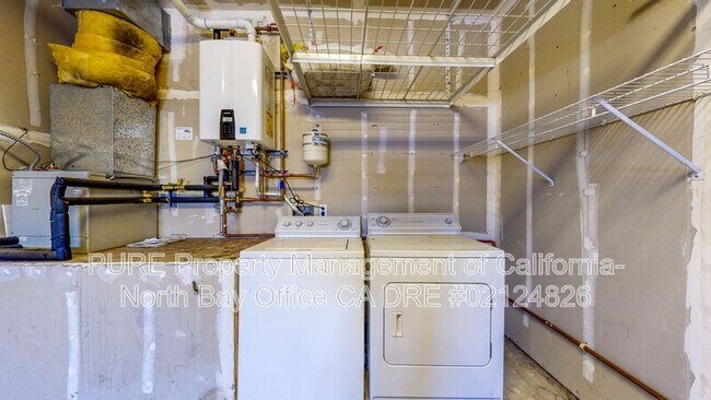 Building Photo - 7 Flemings Ct