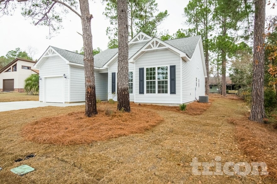 Building Photo - 110 Darian Dr