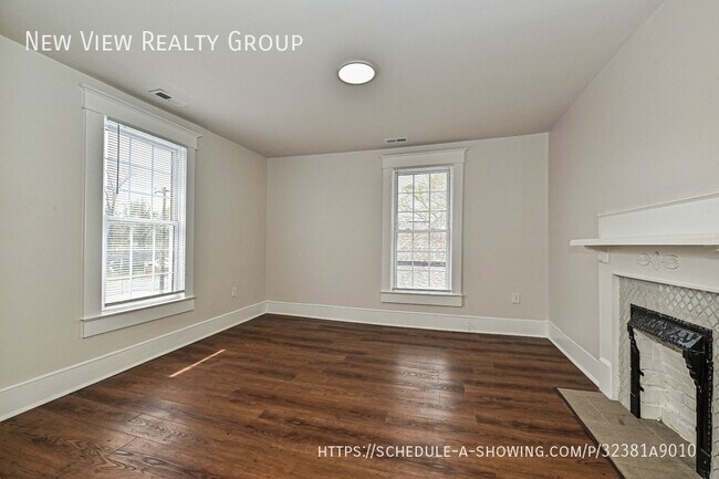 Building Photo - 1208 S Salisbury Ave