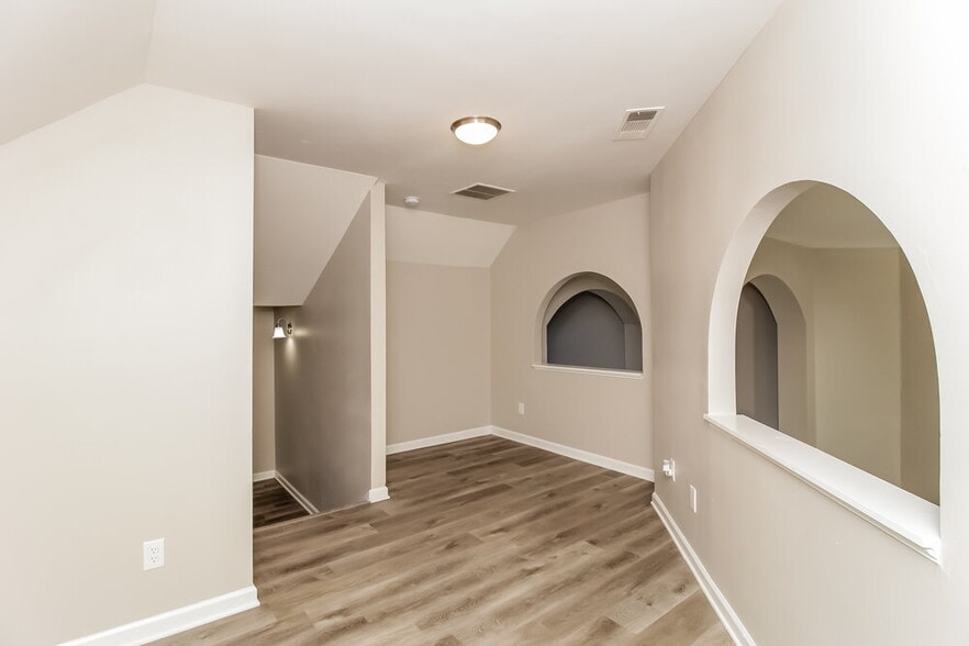 Building Photo - 2674 Neighborhood Walk