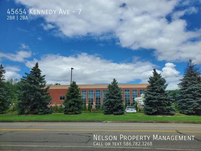 Building Photo - 45654 Kennedy Ave