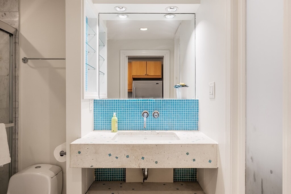 Building Photo - 15 Concord Sq