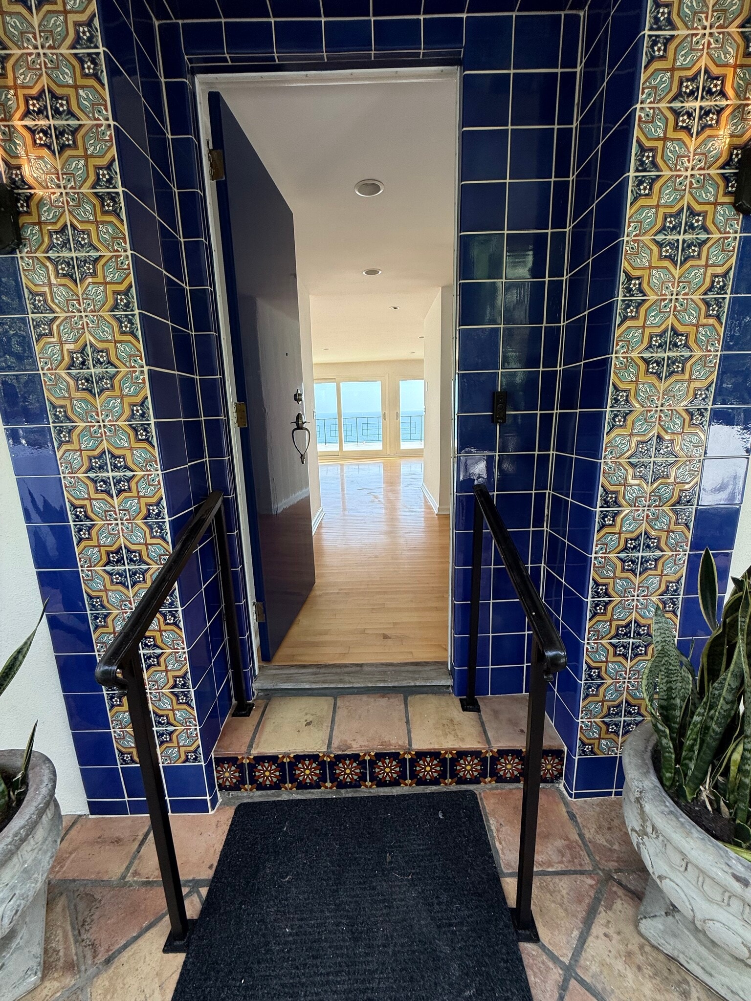 Building Photo - 18139 Coastline Dr