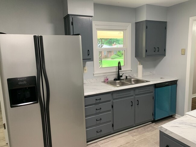 Building Photo - Under repair