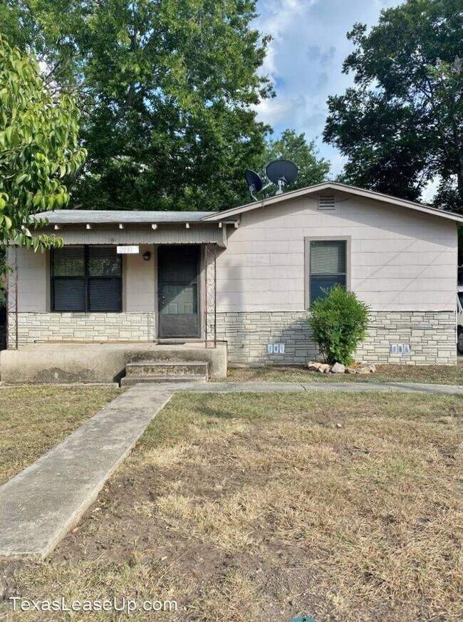 Building Photo - 2 br, 1 bath House - 2031 Katy St