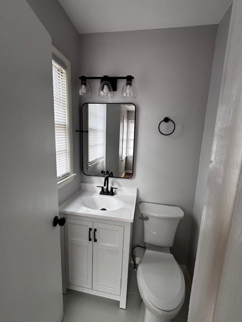 Building Photo - 2034 Hycrest Dr