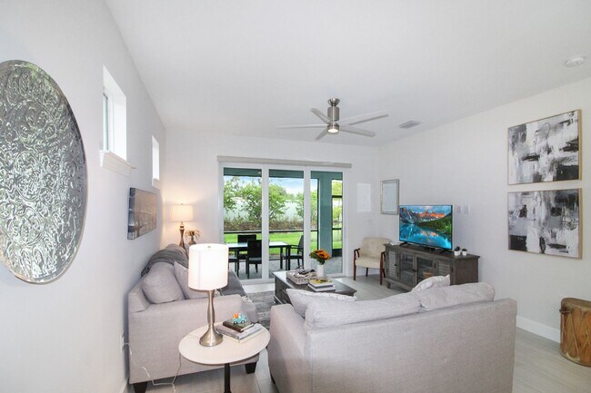 Building Photo - 9884 Bright Water Dr