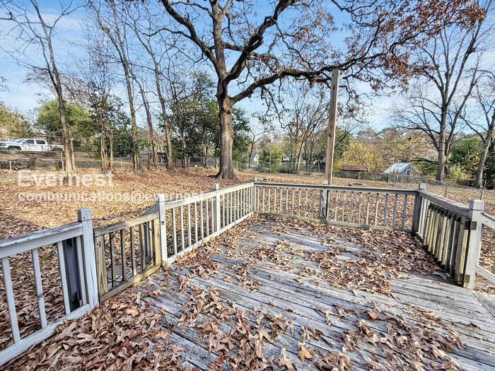 Building Photo - 5005 6th Ave S