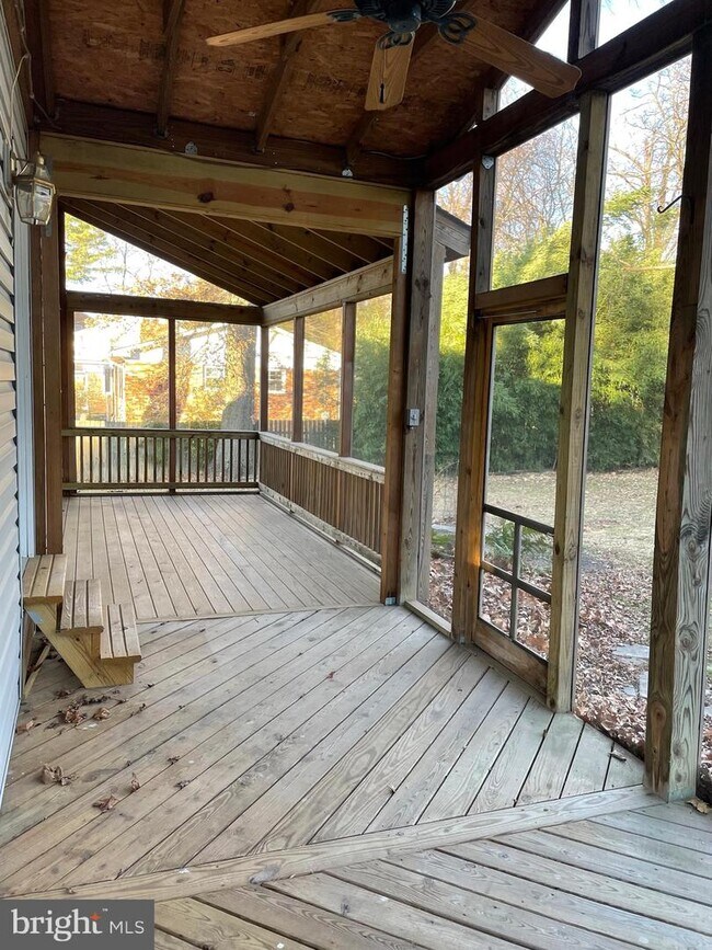 Building Photo - 4021 Locust St