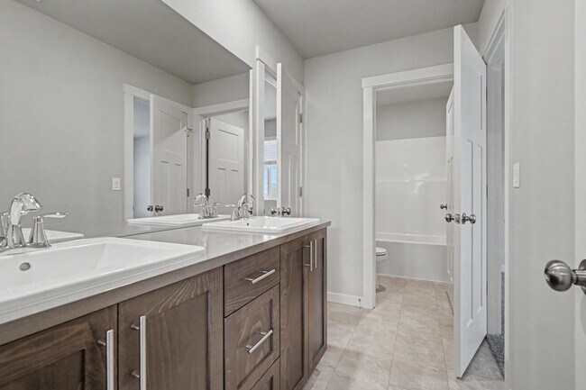 Building Photo - Spacious New Construction 4 Bed, 2.5 Bath Home in Coburn Terrace