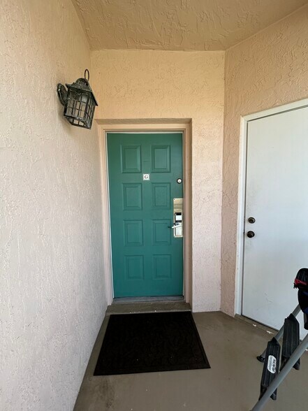 Building Photo - 10059 Perfect Dr