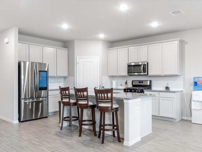 Building Photo - 10811 Violet Bloom Dr