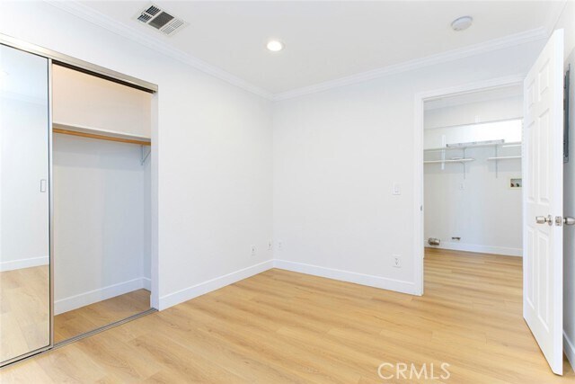 Building Photo - 10531 Greenburn Ave