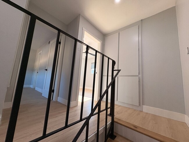 Building Photo - 1708 E Fairfield Ct