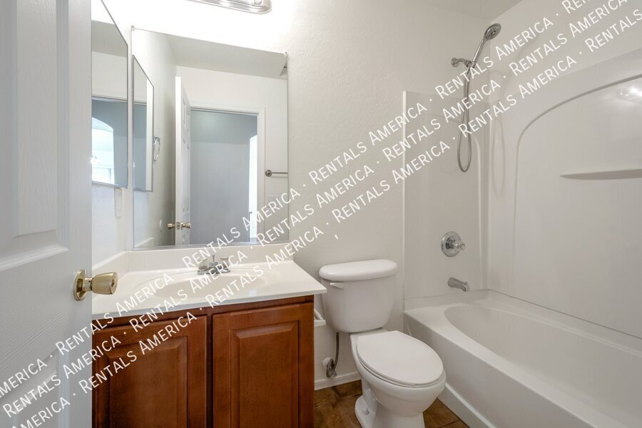 Building Photo - 1448 E Saguaro Trail