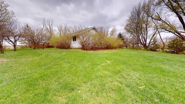 Building Photo - Beautiful Acreage