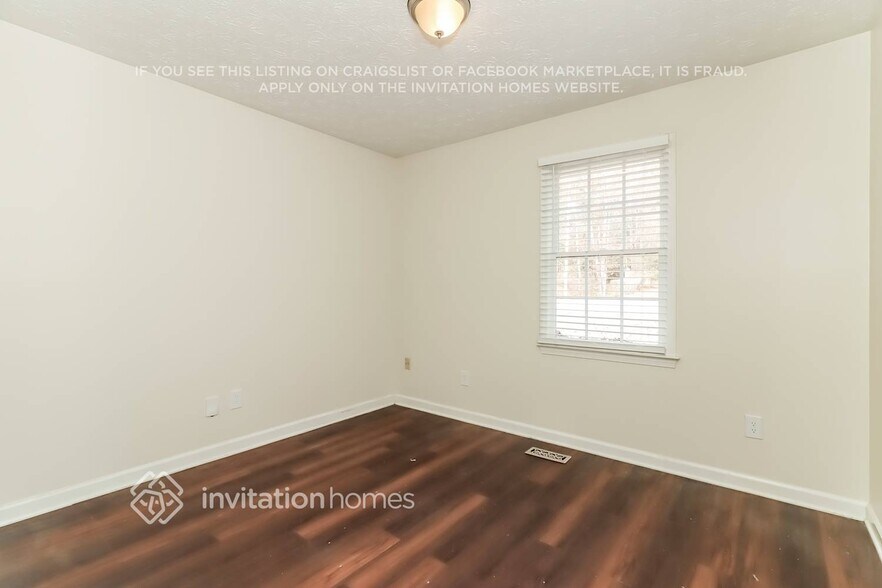 Building Photo - 322 Dillon Dr