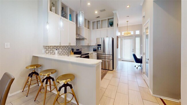 Building Photo - 2918 Ranch Rd 620 N
