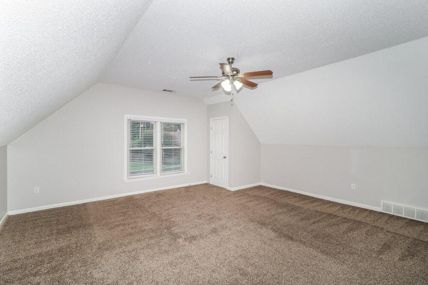 Building Photo - 2776 Fletcher Park Cir E