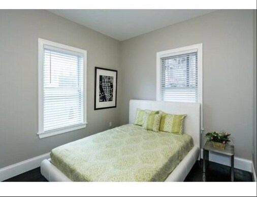 Building Photo - 69 Day St