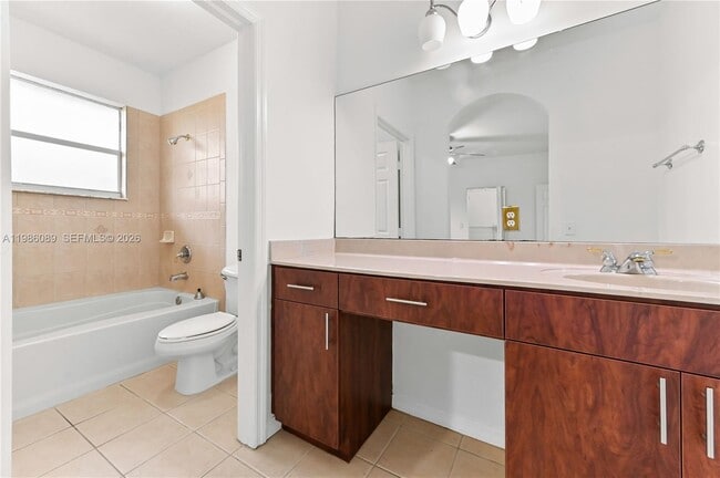 Building Photo - 5043 SW 140th Terrace