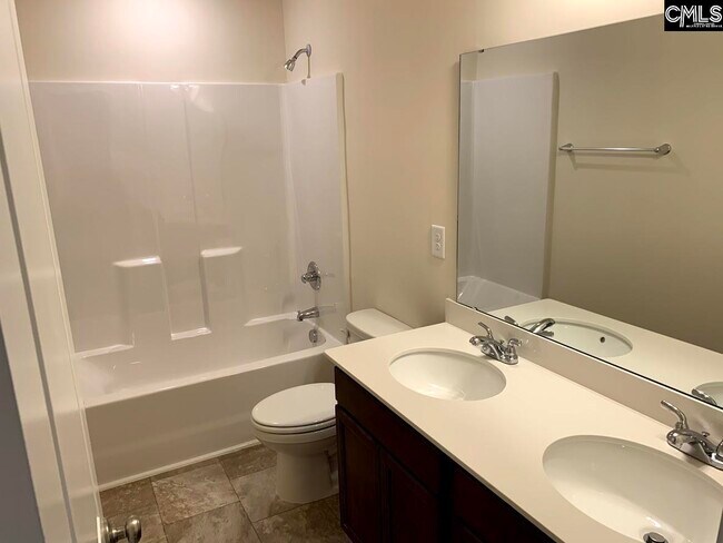 Building Photo - 553 Hatteras Dr