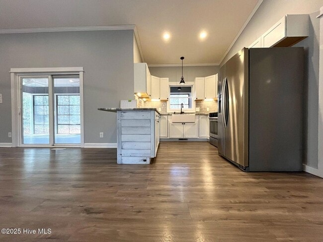 Building Photo - 105 Scuppernong Ct