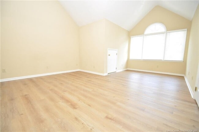 Building Photo - 1004 Oak Lake Ct