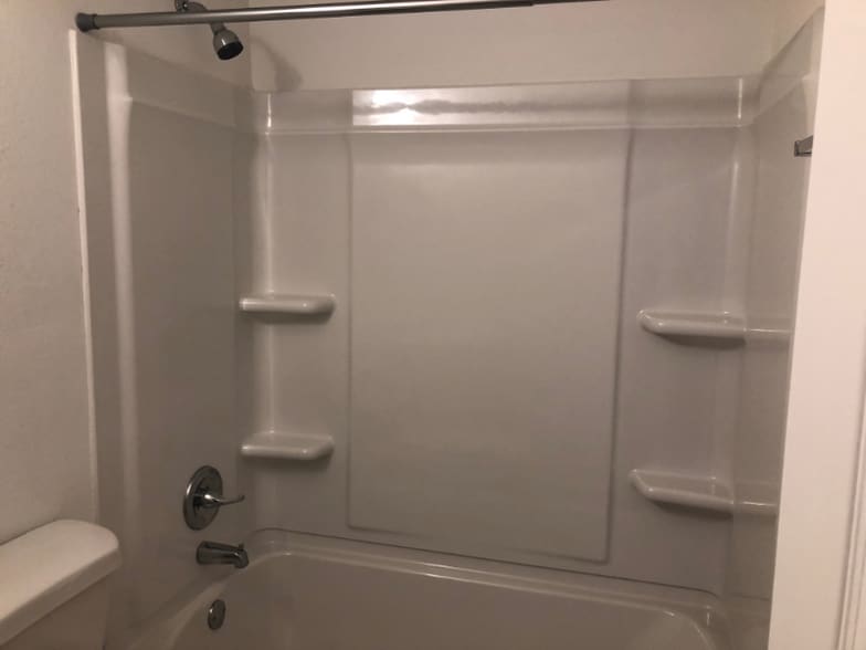 Building Photo - 211 Green Acres Rd