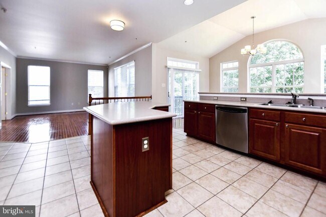 Building Photo - 13003 Belle Meade Trace