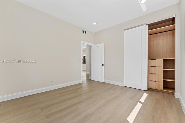 Building Photo - 4144 Alton Rd