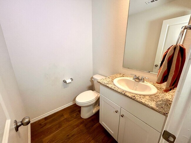 Building Photo - 15431 Shortwing