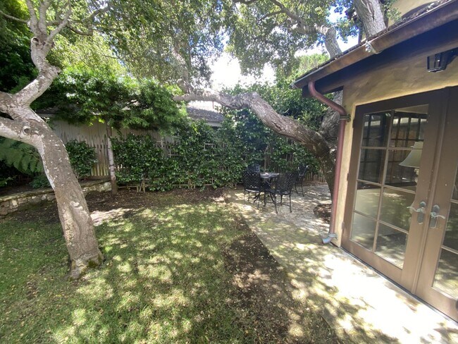 Building Photo - 0 Carmelo St