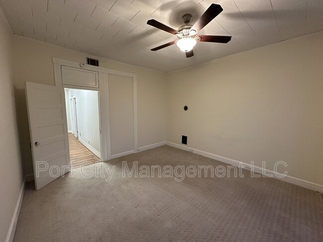 Building Photo - 114 N Highland Ave